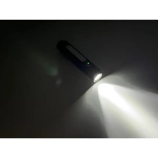 Quest Elite Rocket Titan Torch Multi-purpose Tool Flashlight With Magnetic Base T4011